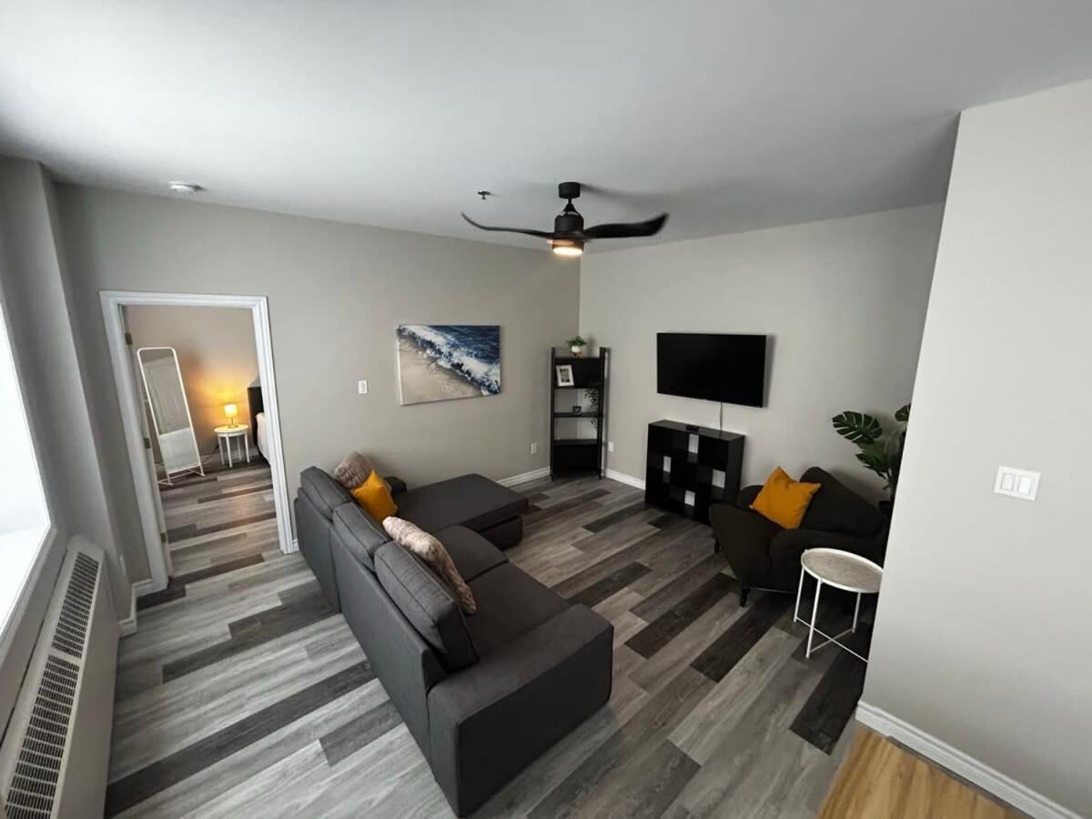 New Large Luxurious 2Br Condo In The Heart Of Uptown Coffee, Wifi Saint John Bagian luar foto