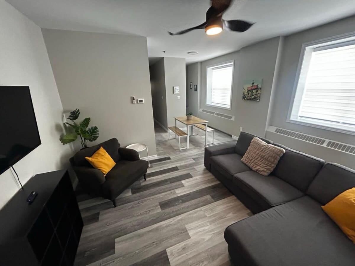 New Large Luxurious 2Br Condo In The Heart Of Uptown Coffee, Wifi Saint John Bagian luar foto