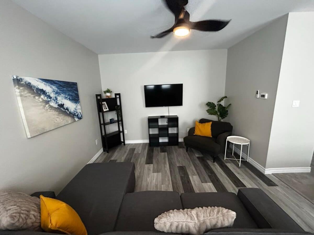 New Large Luxurious 2Br Condo In The Heart Of Uptown Coffee, Wifi Saint John Bagian luar foto