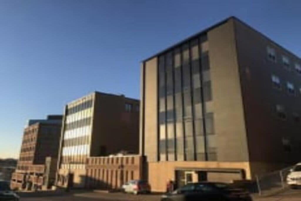 New Large Luxurious 2Br Condo In The Heart Of Uptown Coffee, Wifi Saint John Bagian luar foto