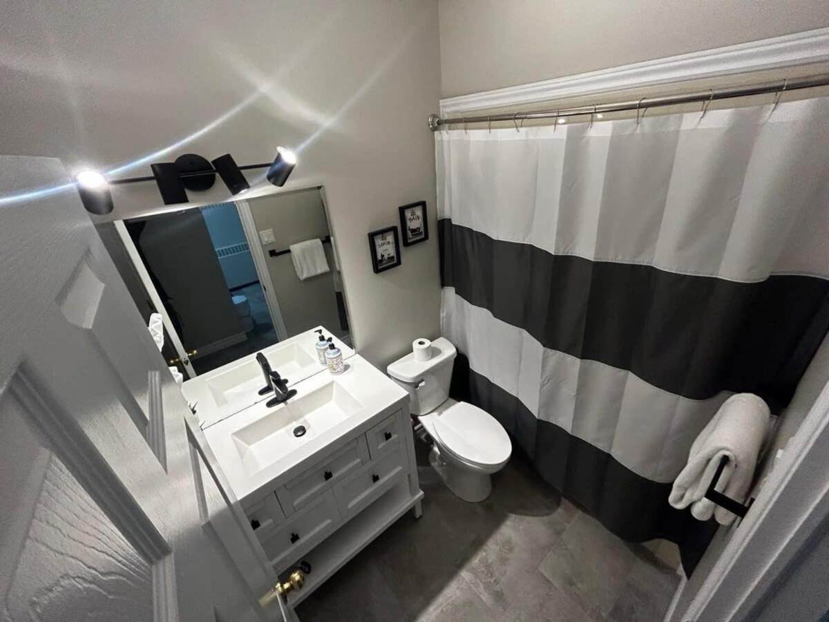 New Large Luxurious 2Br Condo In The Heart Of Uptown Coffee, Wifi Saint John Bagian luar foto